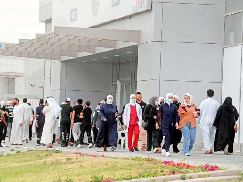 more-than-42000-people-received-vaccine-on-monday_kuwait