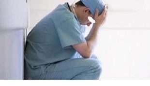 doctors-attackers-to-face-lawsuits_kuwait