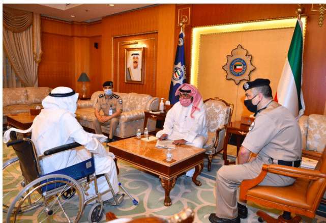 interior-minister-hosts-citizen-with-issues_kuwait