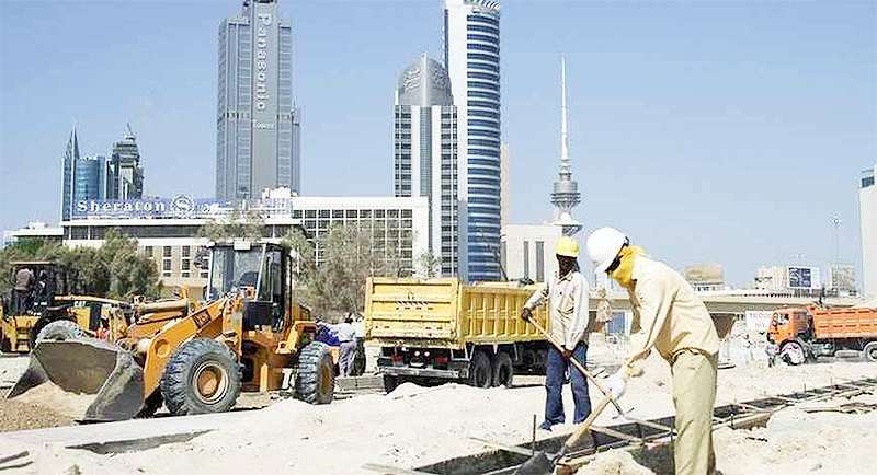 1090-violations-for-outdoor-working-during-noon-time_kuwait