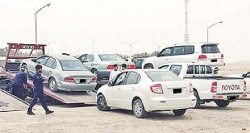 jahra-municipality-lifts-abandoned-cars-scrap_kuwait