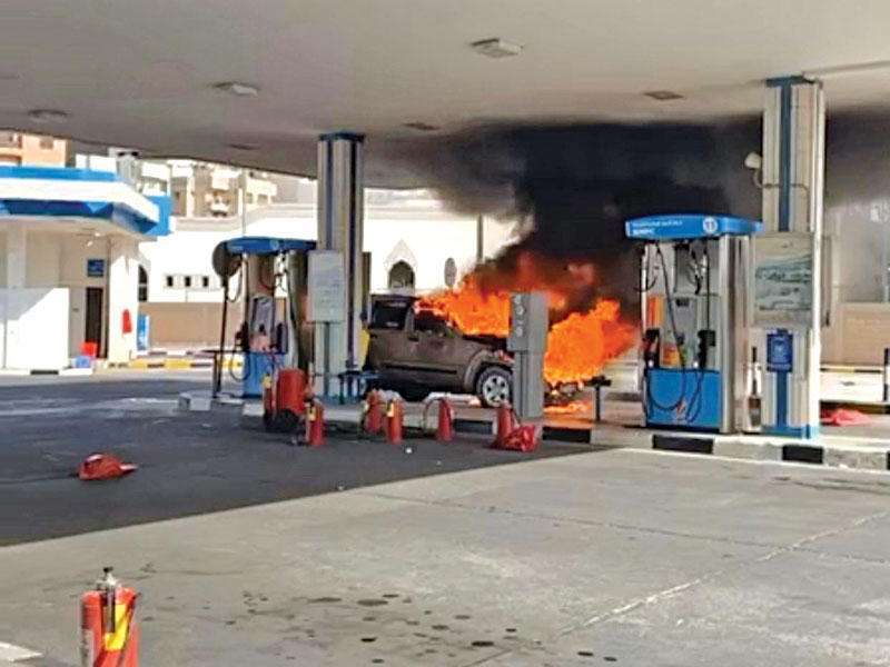 firefighting-saves-a-fuel-station-in-khaitan-from-disaster_kuwait