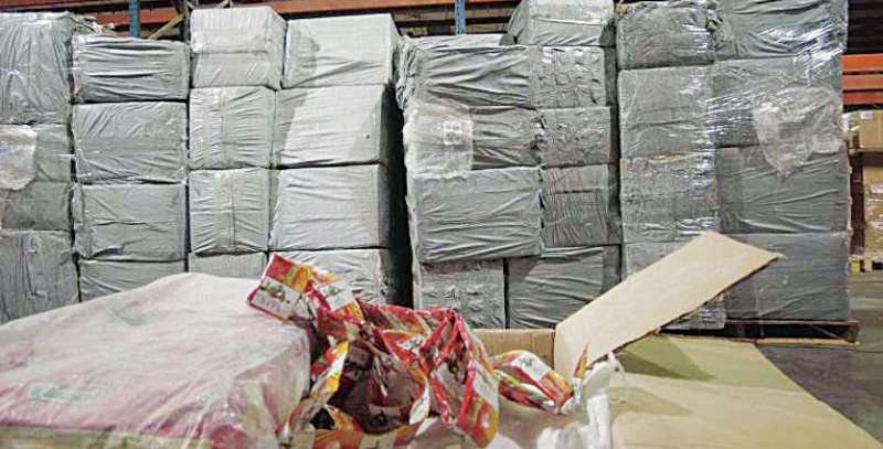 huge-quantity-of-tobacco-seized--shipment-arrived-from-uae_kuwait