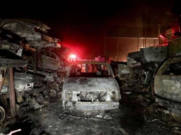 naeem-scrapyard-goes-up-in-flames_kuwait