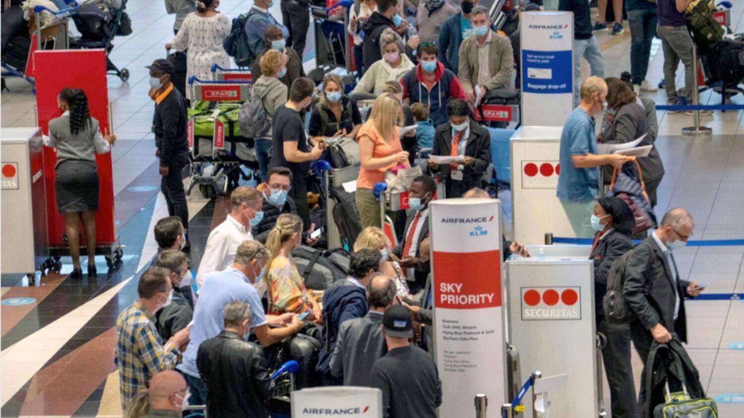 tourists-rush-to-south-africa-airport-after-travel-bans_kuwait
