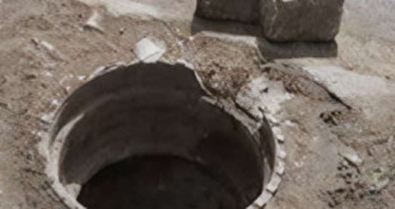 part-still-ignores-manhole-problem-lives-at-risk_kuwait