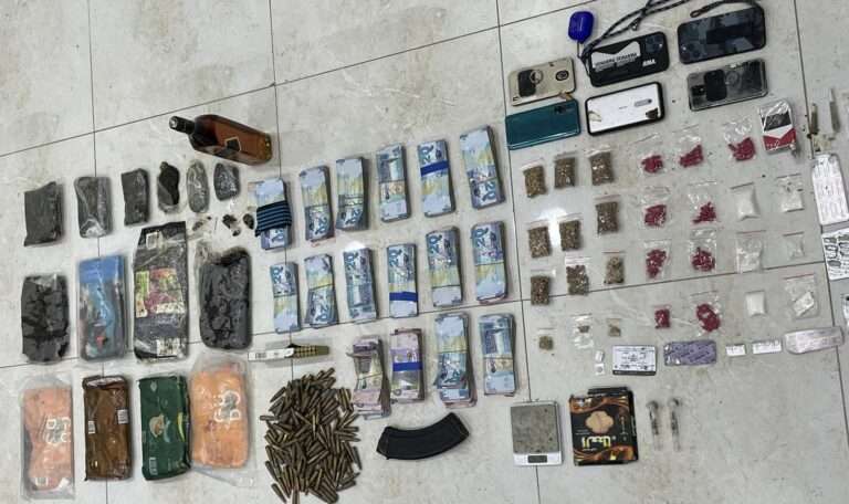 bedoun-held-with-drugs-ammunition-and-cash_kuwait