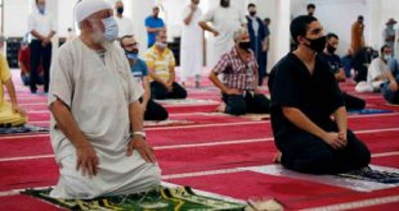 social-distancing-returns-back-in-mosques_kuwait