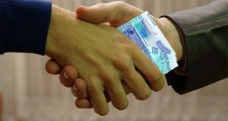 coop-staff-probed-in-bribe-issue_kuwait