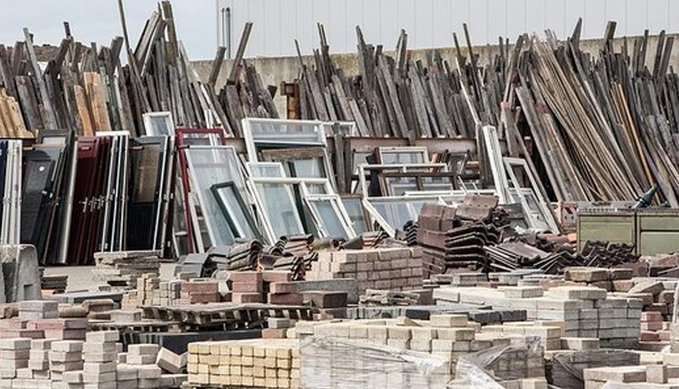 building-materials-stolen-by-3-expats_kuwait
