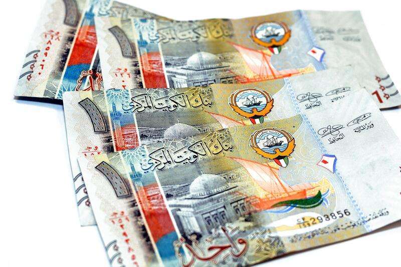 3-banks-offer-double-interest-on-dinar-deposits-during-government-auction-due-to-fierce-competition_kuwait