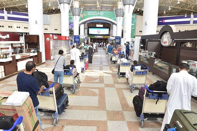 thousands-of-expats-have-left-the-local-market_kuwait