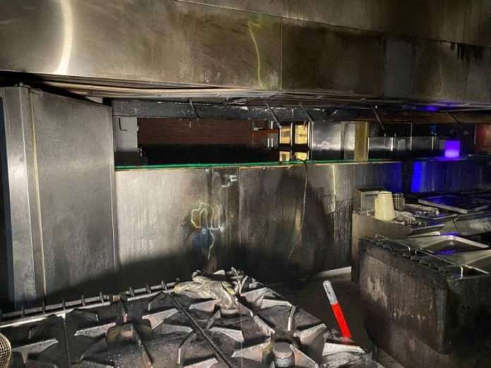 fire-breaks-out-at-a-restaurant-in-ardiya_kuwait