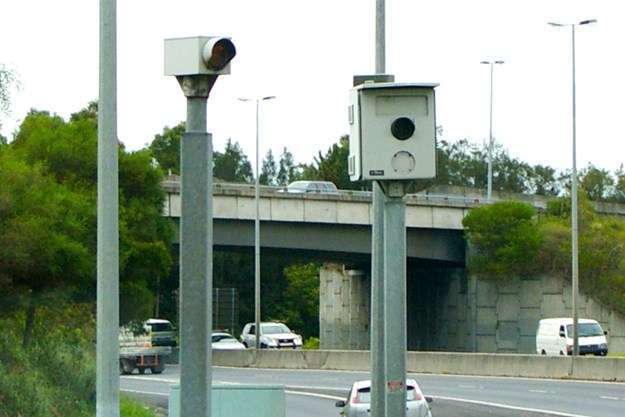 umm-safaq-cameras-catch-speeding-motorists_kuwait