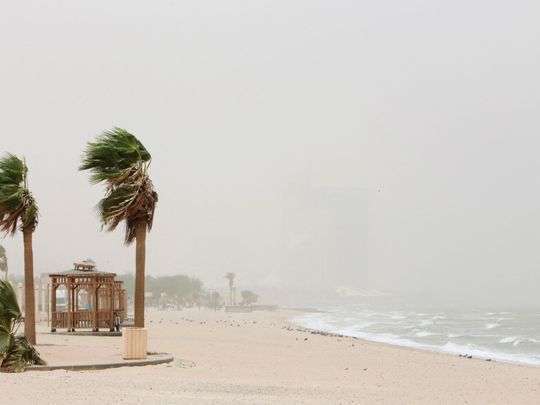 poor-horizontal-visibility-is-warned-by-met_kuwait