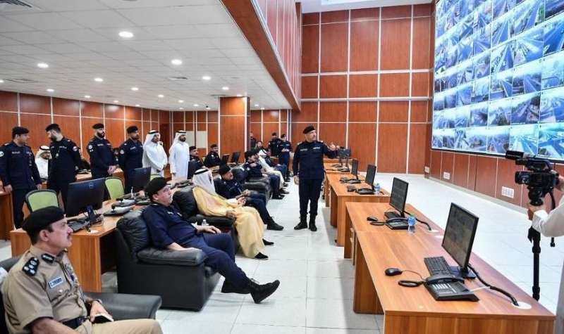 inauguration-of-the-new-control-room-for-surveillance-of-traffic-436-cameras_kuwait