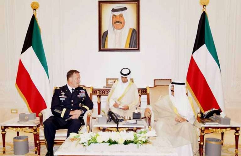 deputy-amir-crown-prince-of-kuwait-receives-us-central-command-chief_kuwait