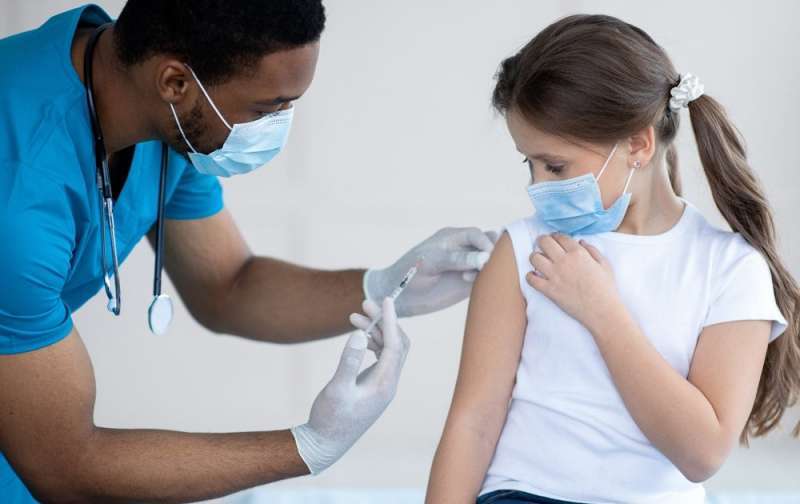 health-care-centers-offer-periodic-vaccinations-to-children_kuwait