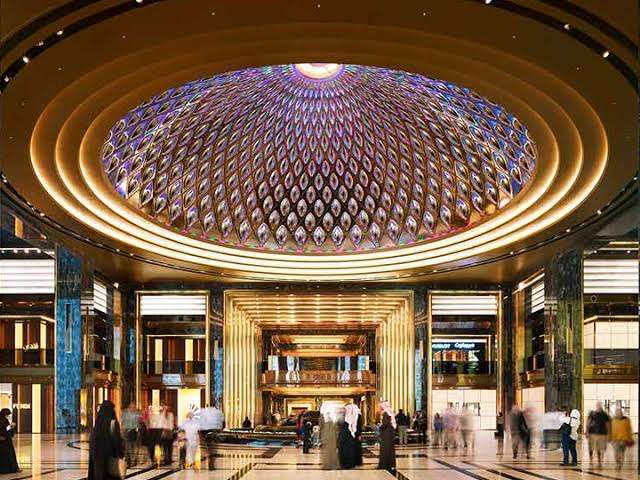 proposal-for-shops-to-close-at-midnight-in-private-buildings_kuwait