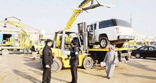 12-abandoned-cars-are-lifted-and-53-warning-stickers-are-placed-by-the-municipality_kuwait
