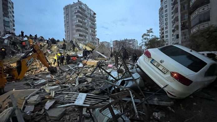 1800-people-killed-in-three-powerful-earthquakes-in-turkey-within-24-hours_kuwait