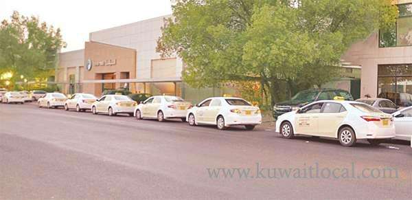 scores-of-taxis-without-rate-meters-impounded_kuwait