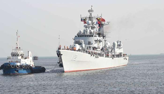 three-warships-of-chinas-navy-forces-anchored-at-shuwaikh-seaport_kuwait