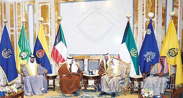 his-highness-the-amir-,-bahraini-crown-prince-discussed-issues-pertaining-to-bilateral-relations-_kuwait