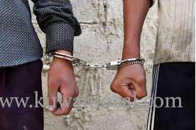 police-have-arrested-two-bedoun-for-consuming-drugs-and-stealing-valuables-from-camps_kuwait