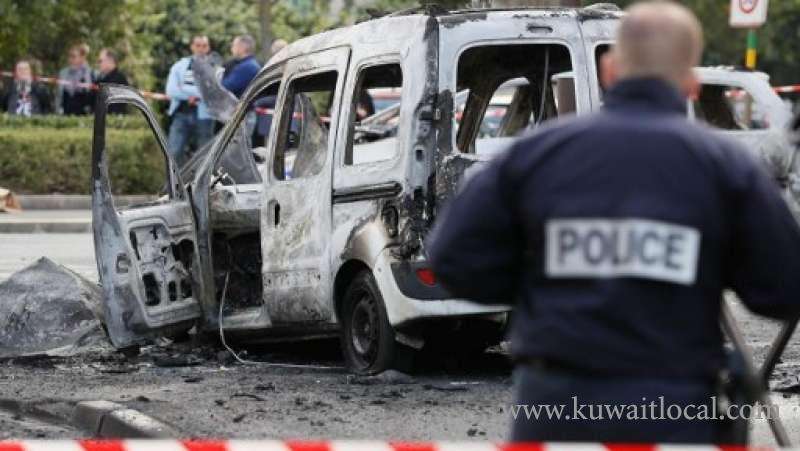 police-looking-for-young-man-for-stealing-a-car-and-setting-fire_kuwait
