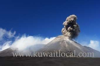 a-volcanic-explosion-in-italy-injured-10-people_kuwait