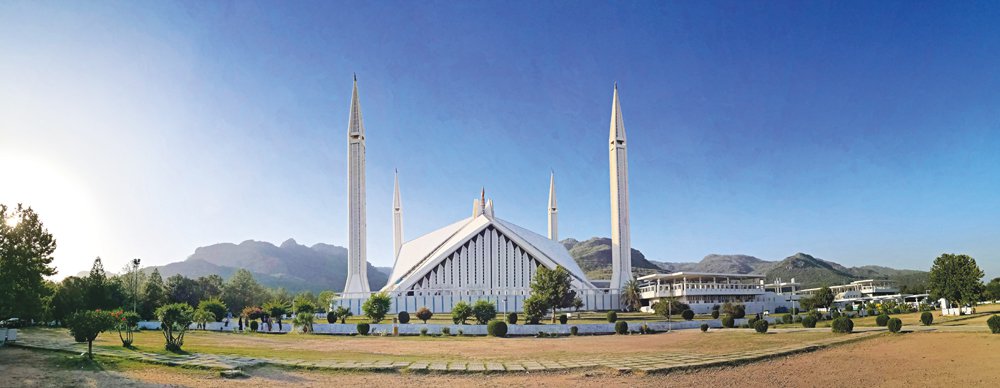 المساجد التي تستضيف بعض أكبر تجمعات العيد في العالم