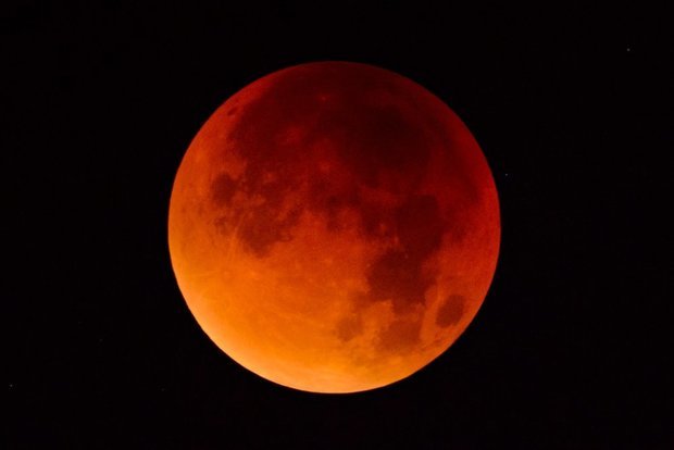 Blood Moon Eclipse Around the world in pics