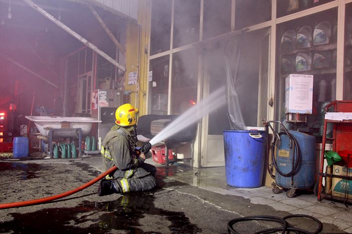 Paper factory fire put out, six firefighters injured